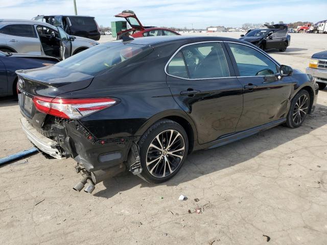2020 Toyota Camry Se - Фото 3