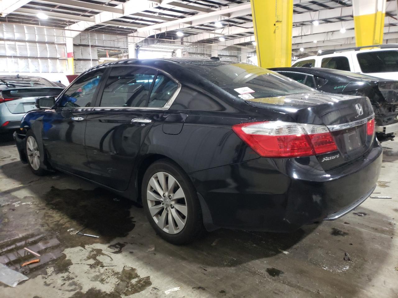 2015 HONDA ACCORD EXL - Image 2
