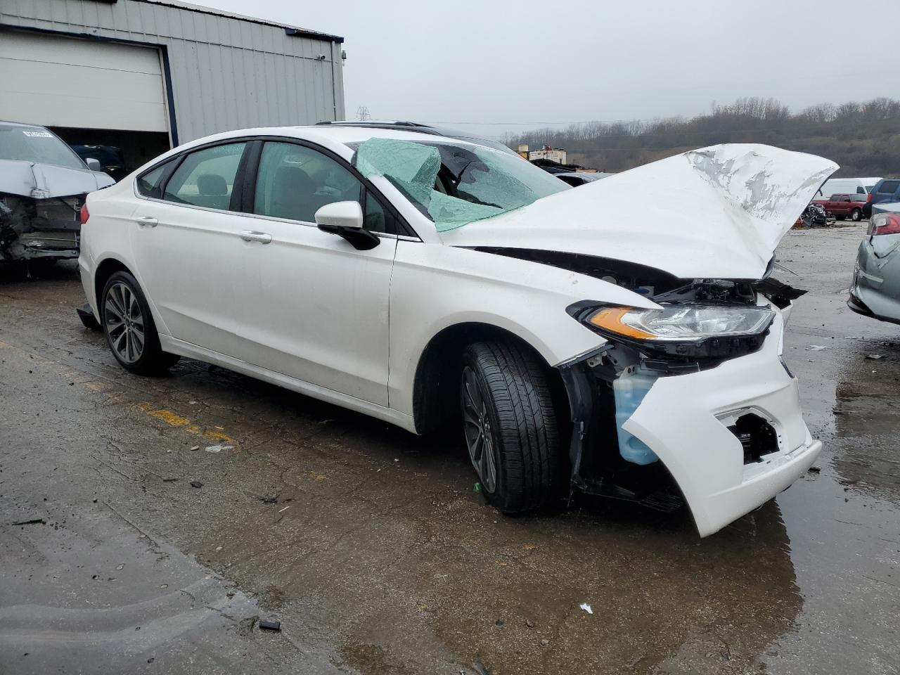 2020 FORD FUSION SE - Image 4