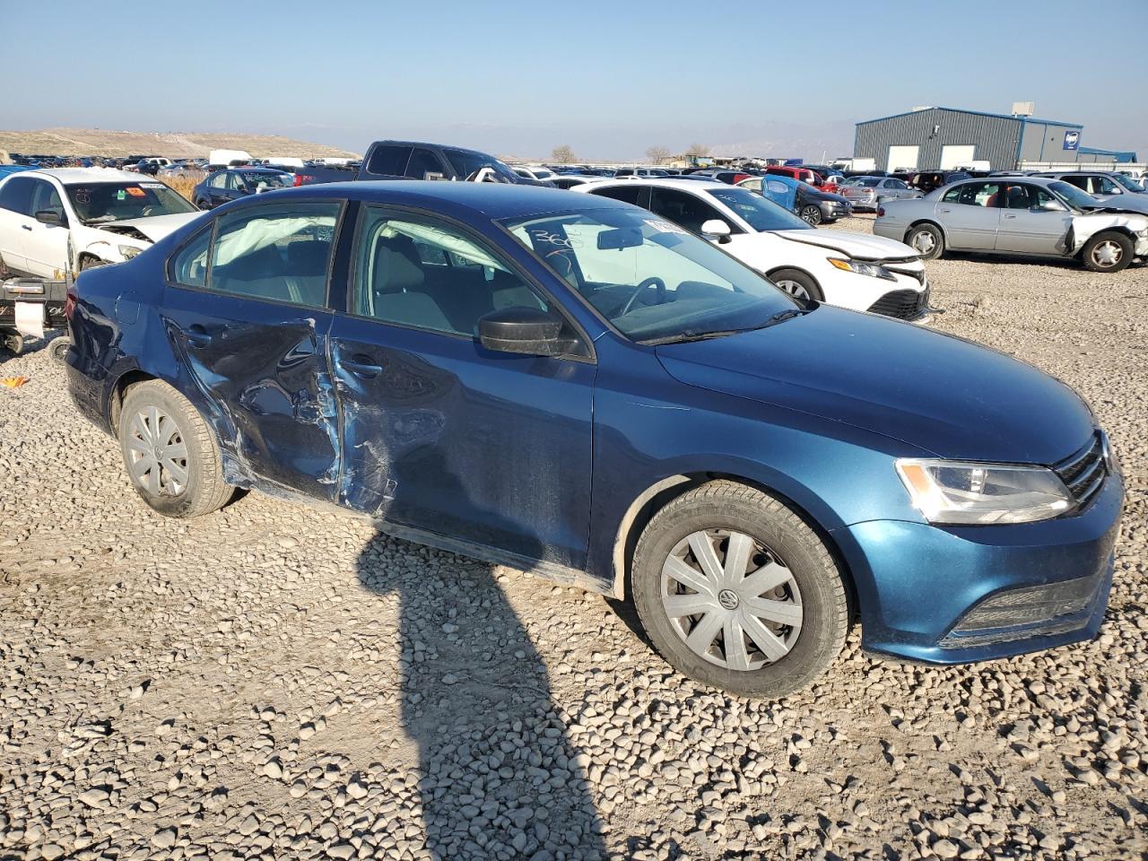 2016 VOLKSWAGEN JETTA S - Image 4