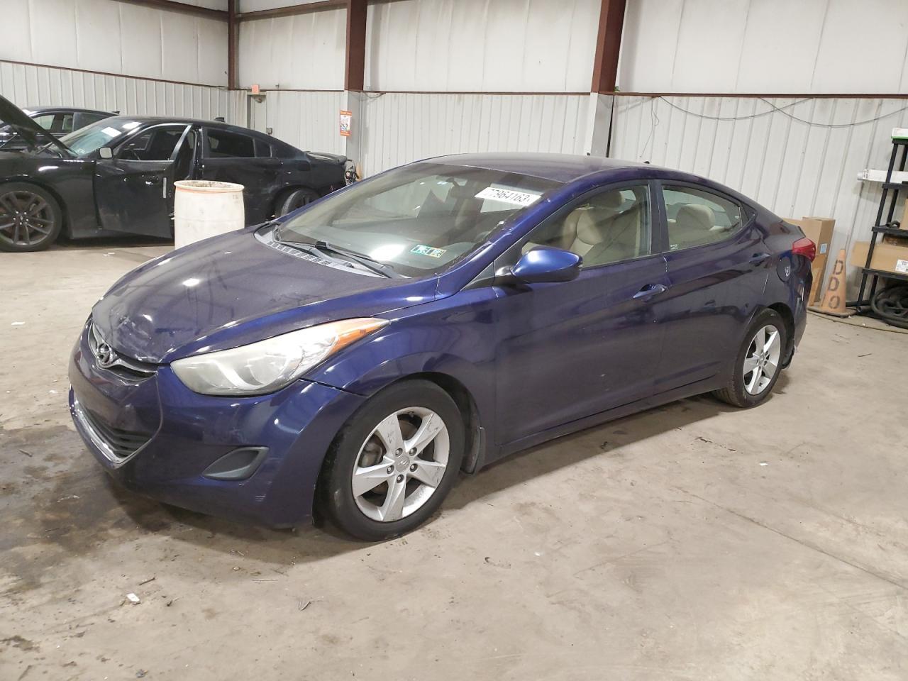 2013 HYUNDAI ELANTRA GL