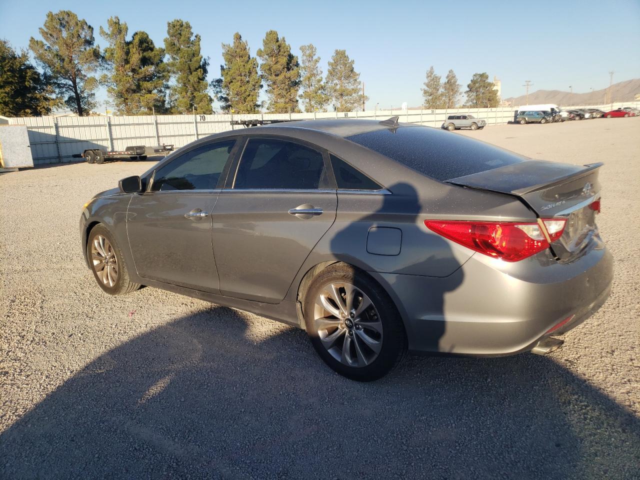 2013 HYUNDAI SONATA SE - Image 2