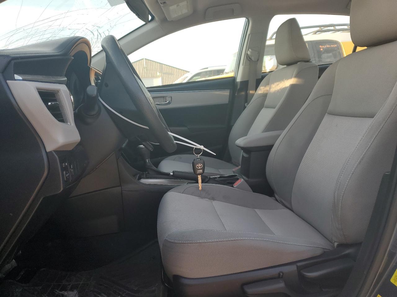 2015 TOYOTA COROLLA L - Фото 7