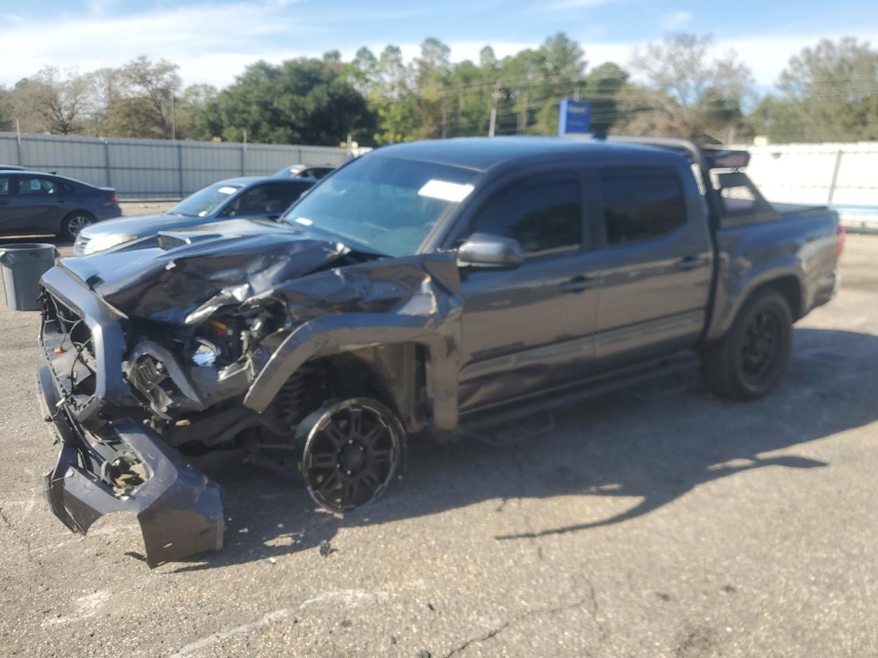2018 TOYOTA TACOMA DOU