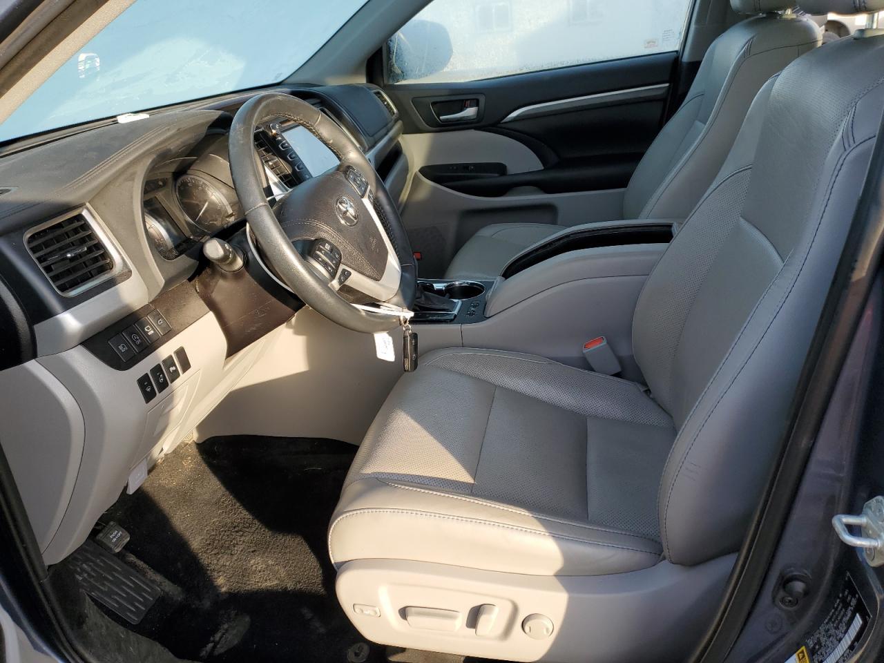 2019 TOYOTA HIGHLANDER - Image 7
