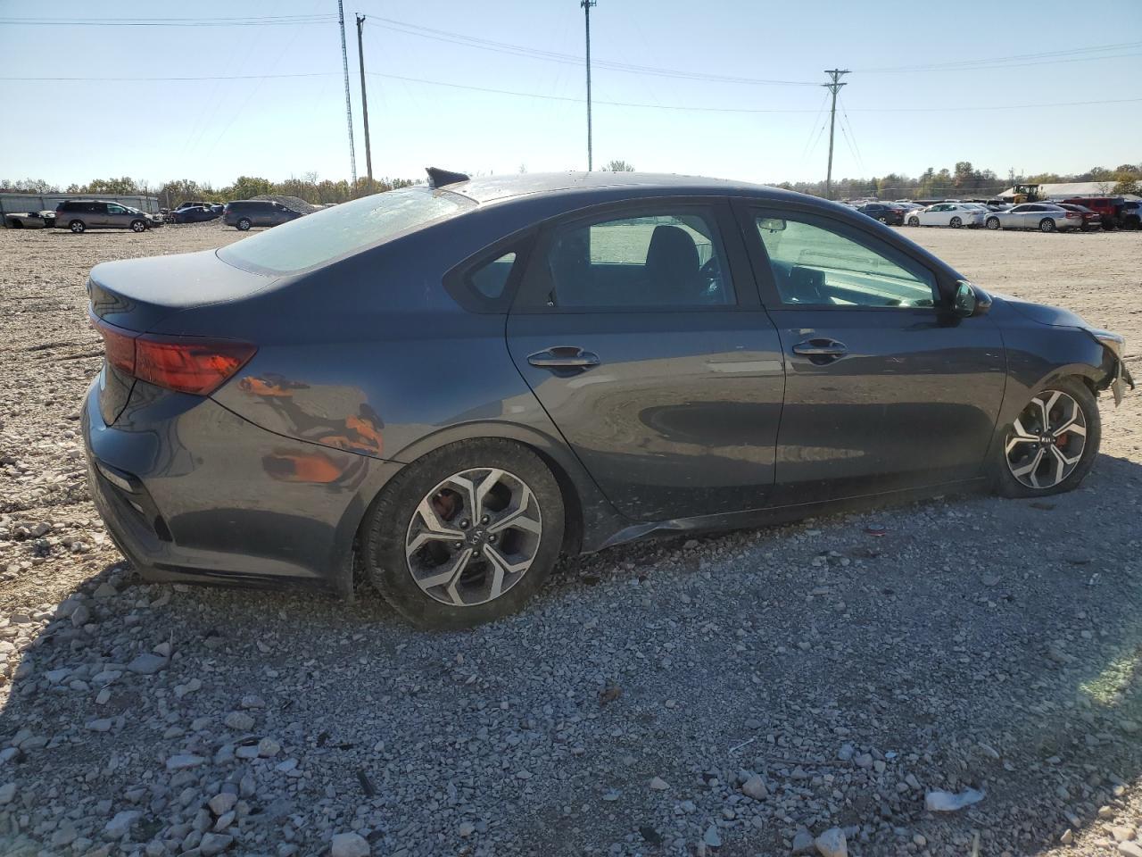 2021 KIA FORTE FE - Фото 3