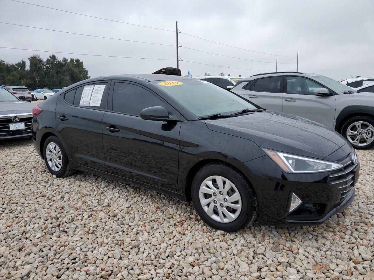 2019 HYUNDAI ELANTRA SE - Фото 4