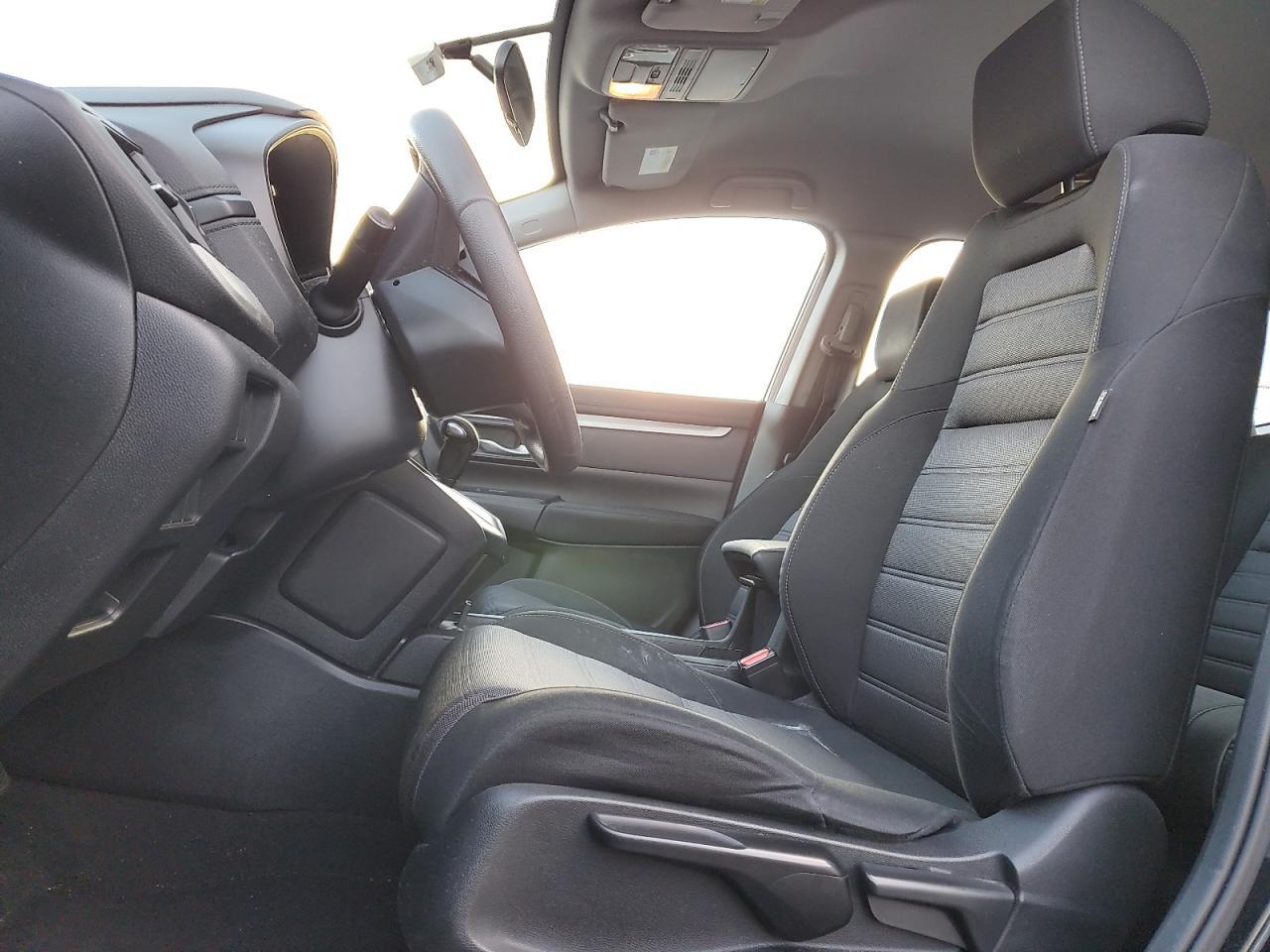 2017 HONDA CR-V LX - Image 7