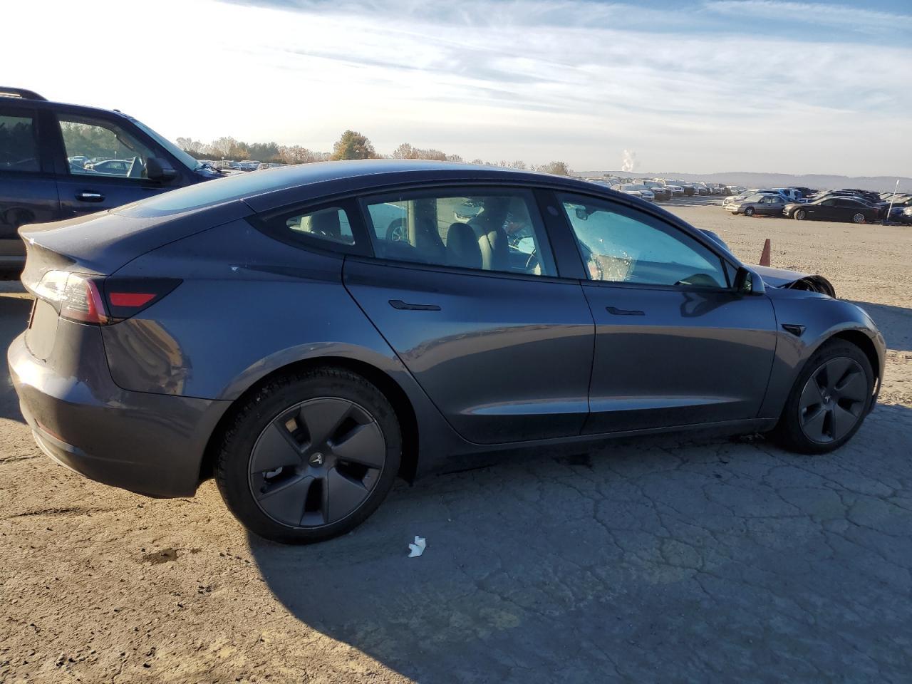 2023 TESLA MODEL 3 - Фото 3