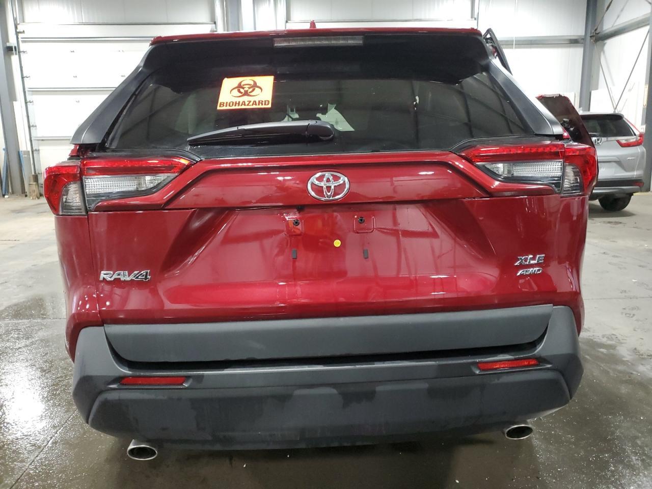 2020 TOYOTA RAV4 XLE - Image 6