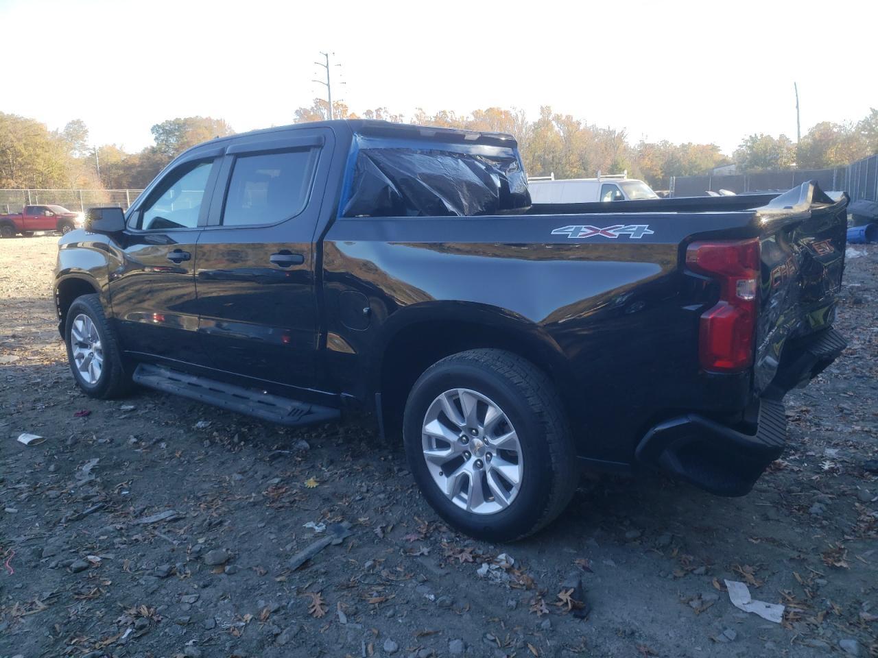 2020 CHEVROLET SILVERADO - Image 2