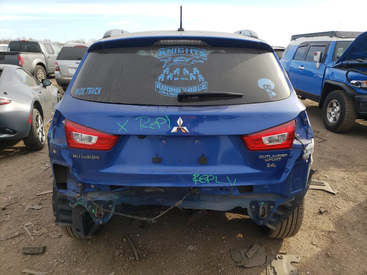 2015 MITSUBISHI OUTLANDER - Фото 6