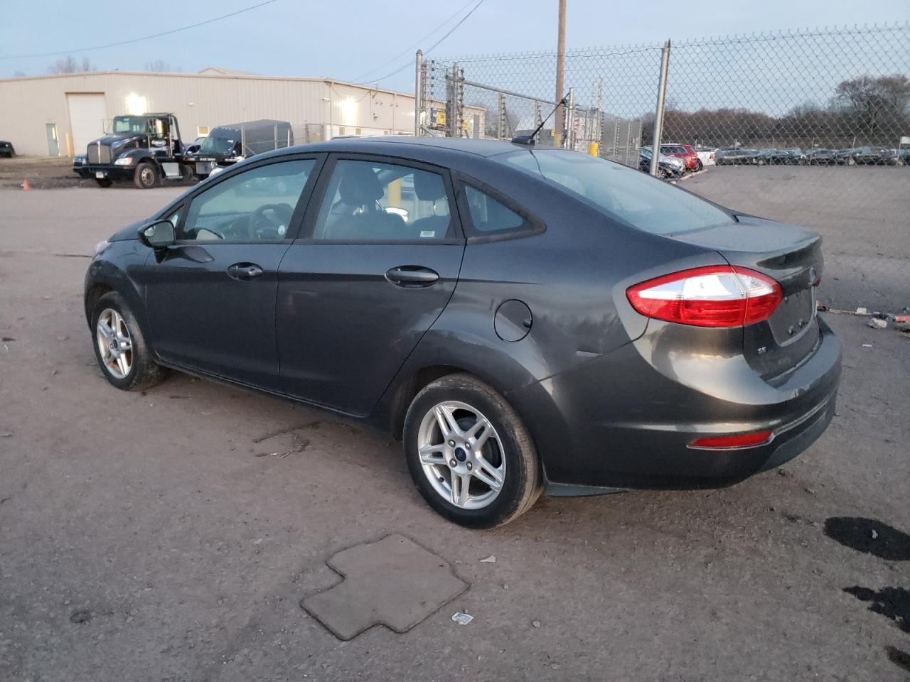 2019 FORD FIESTA SE - Image 2
