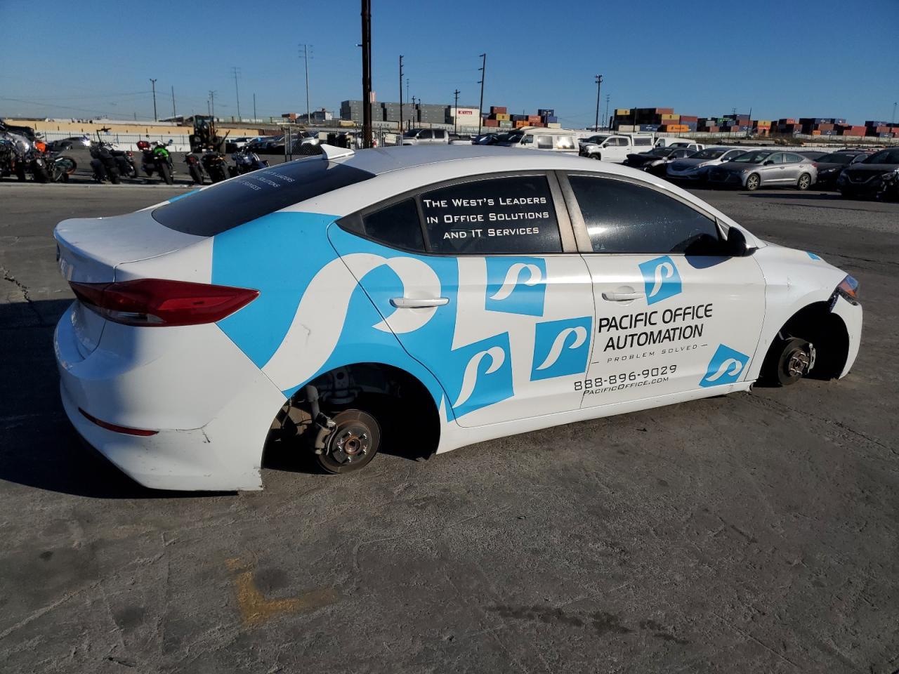 2018 HYUNDAI ELANTRA SE - Фото 3