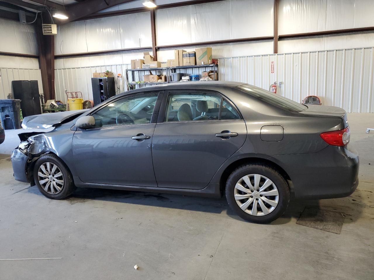 2013 TOYOTA COROLLA BA - Фото 2