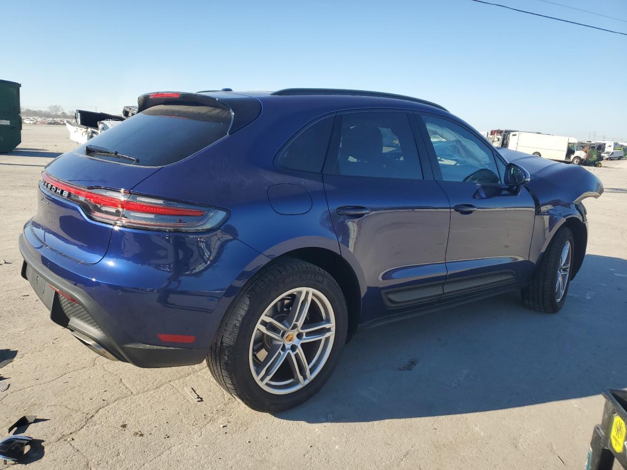 2023 PORSCHE MACAN BASE - Фото 3