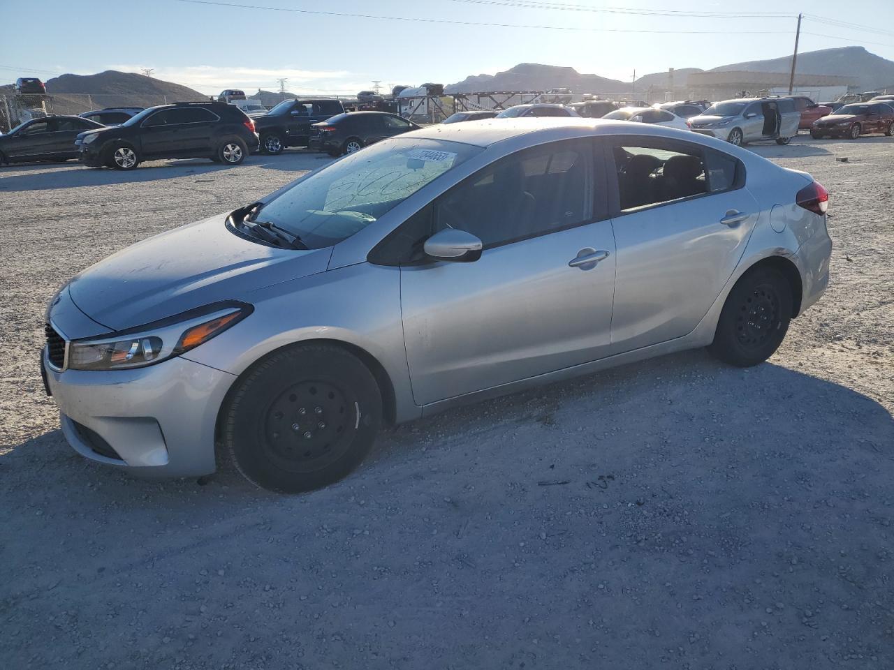 2018 KIA FORTE LX car image