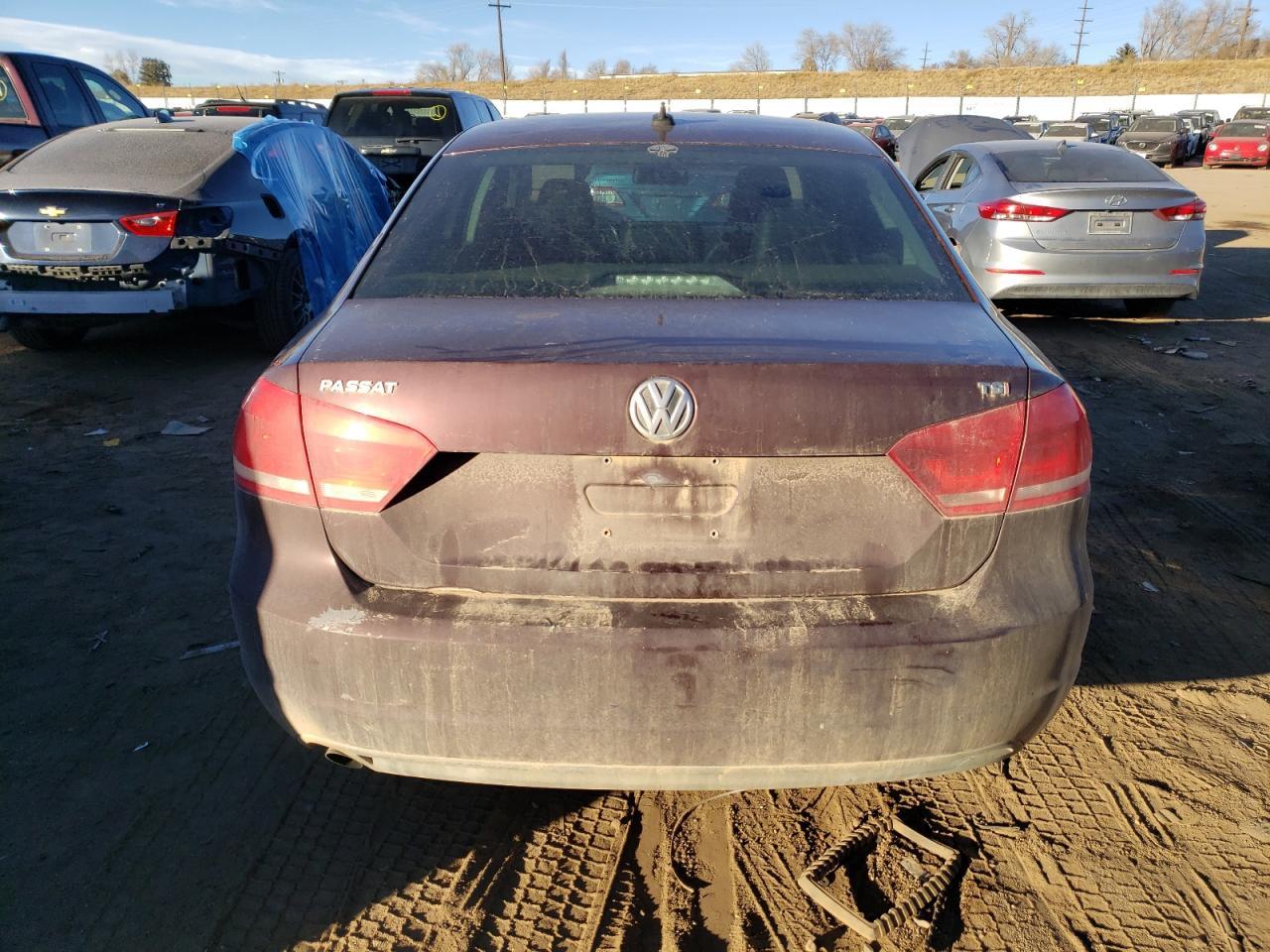 2014 VOLKSWAGEN PASSAT S - Фото 6