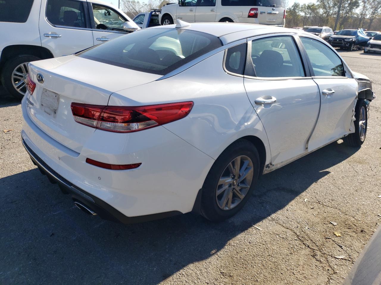 2019 KIA OPTIMA LX - Фото 3