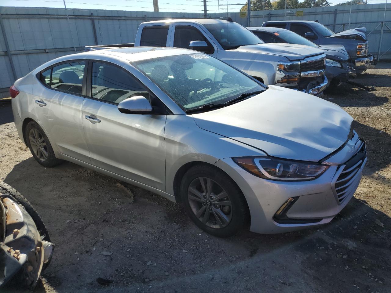 2018 HYUNDAI ELANTRA SE - Image 4