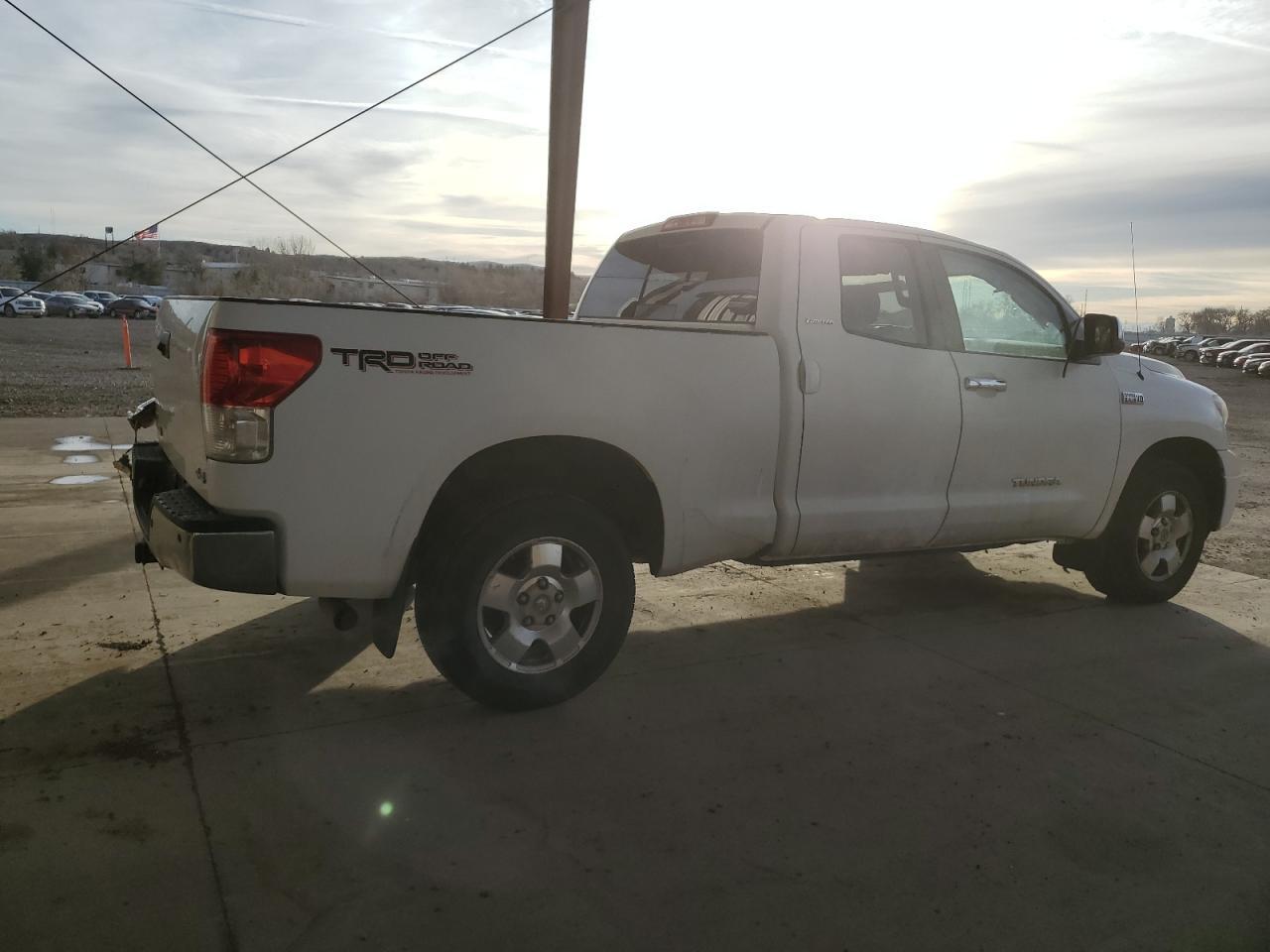 2011 TOYOTA TUNDRA DOU - Фото 3