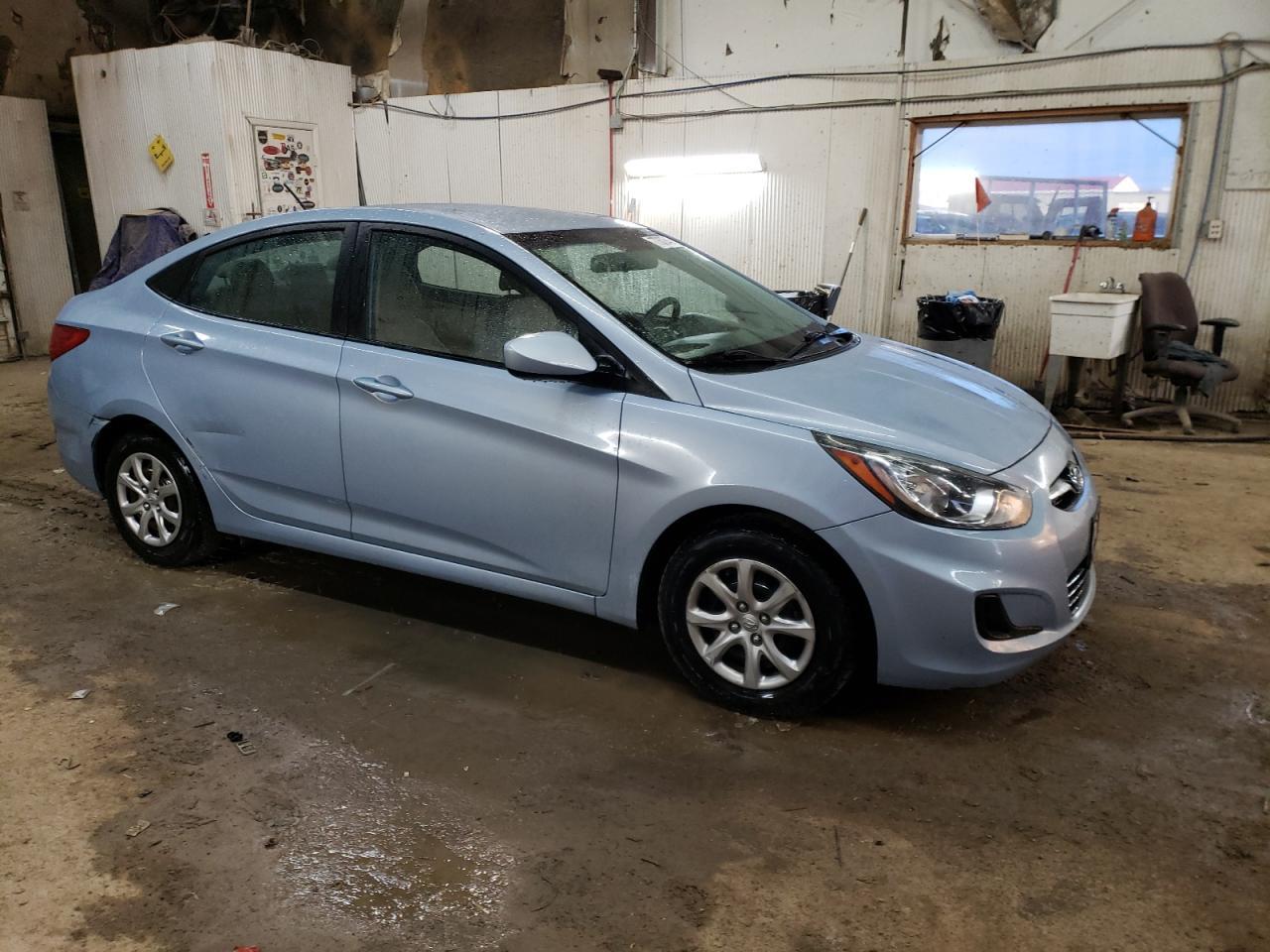 2014 HYUNDAI ACCENT GLS - Фото 4