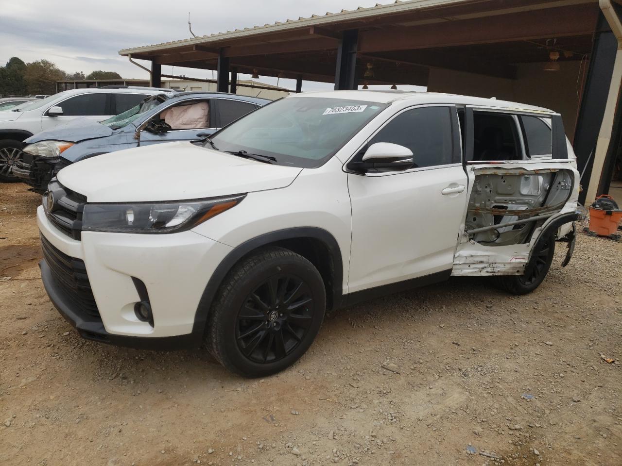 2019 TOYOTA HIGHLANDER