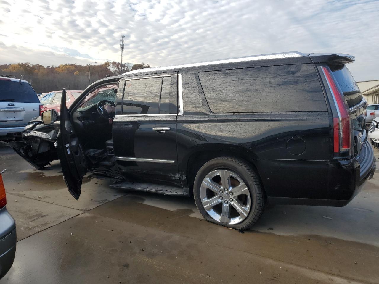 2017 CADILLAC ESCALADE E - Image 2