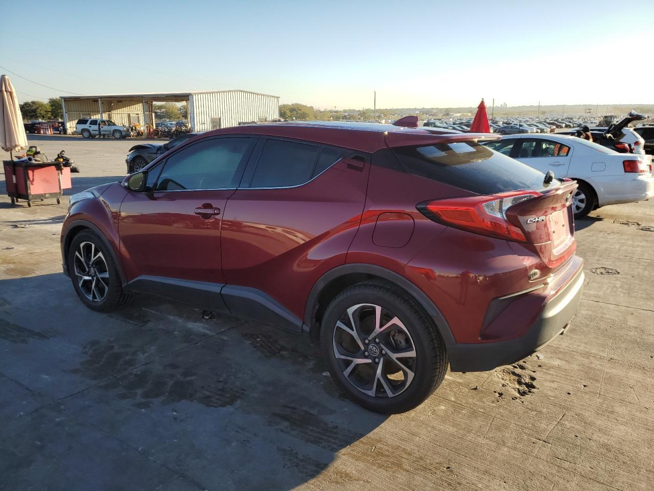 2019 TOYOTA C-HR XLE - Image 2
