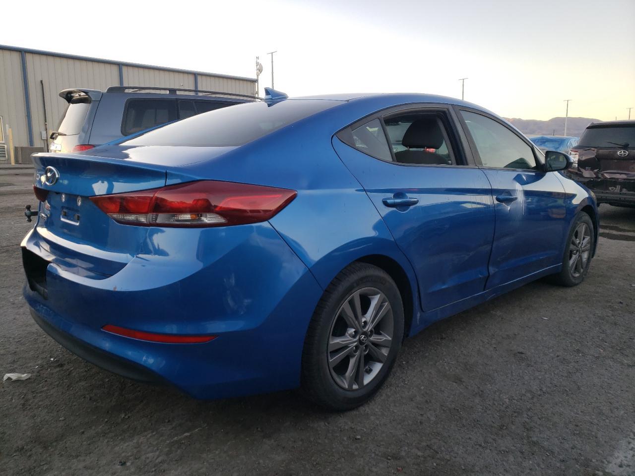 2017 HYUNDAI ELANTRA SE - Image 3