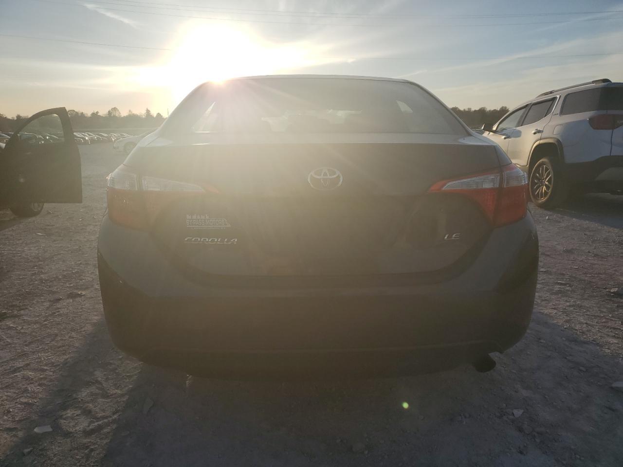 2015 TOYOTA COROLLA L - Фото 6
