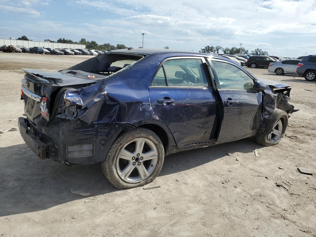 2013 TOYOTA COROLLA BA - Image 3