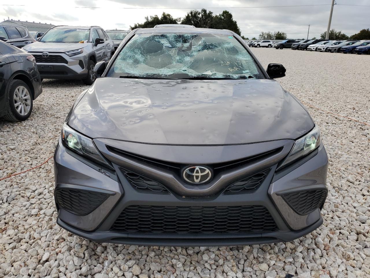 2021 TOYOTA CAMRY SE - Image 5
