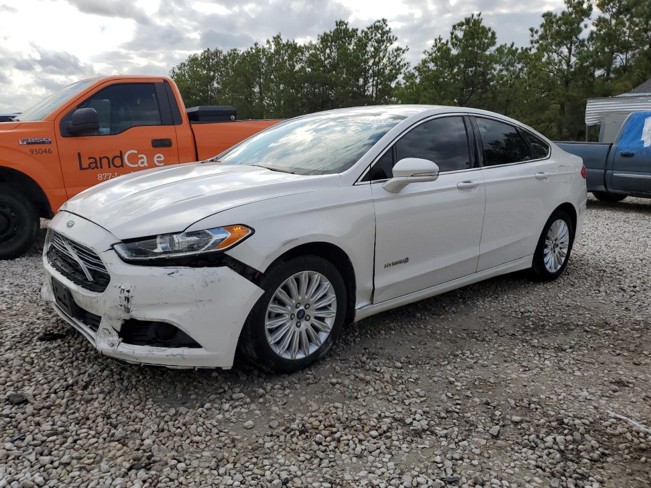 2014 FORD FUSION SE car image