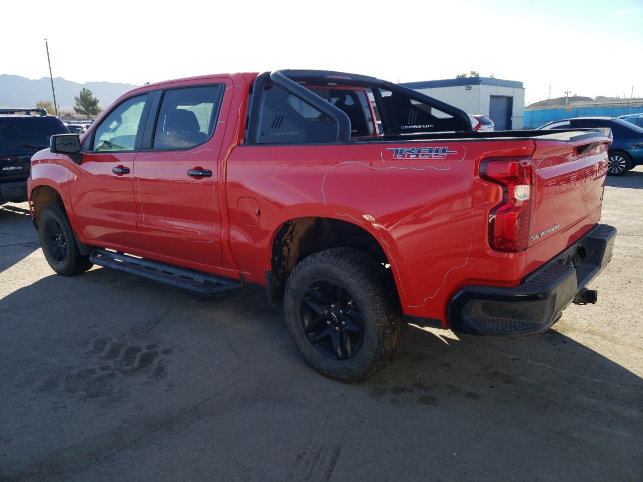 2019 CHEVROLET SILVERADO - Image 2