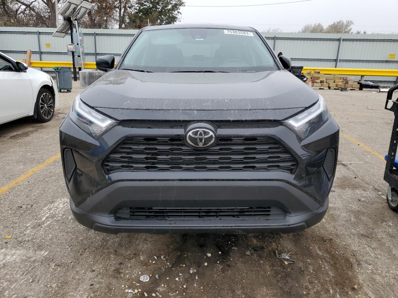 2023 TOYOTA RAV4 LE - Фото 5