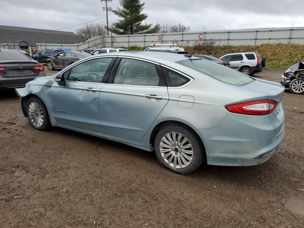 2014 FORD FUSION SE - Image 2