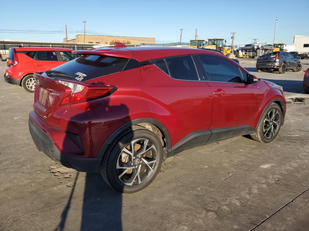 2019 TOYOTA C-HR XLE - Image 3