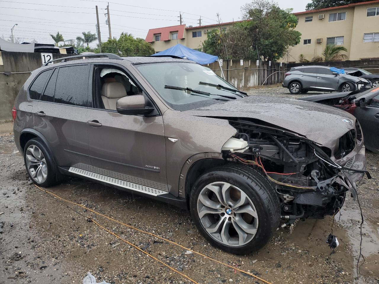 2012 BMW X5 XDRIVE5 - Image 4