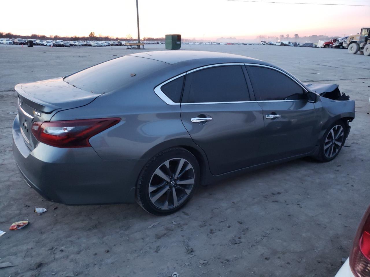 2017 NISSAN ALTIMA 2.5 - Фото 3