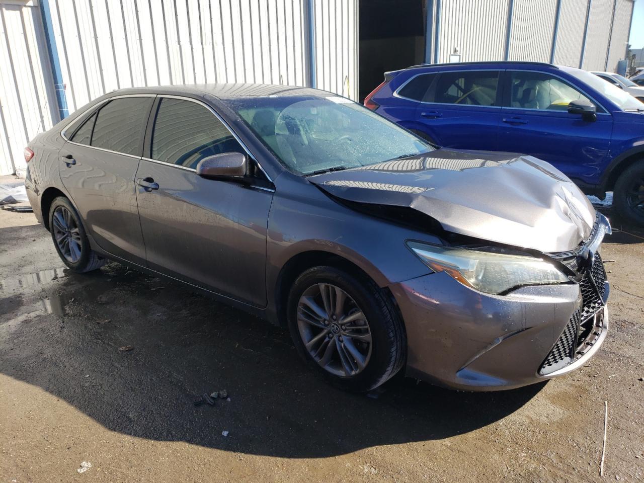 2015 TOYOTA CAMRY LE - Фото 4