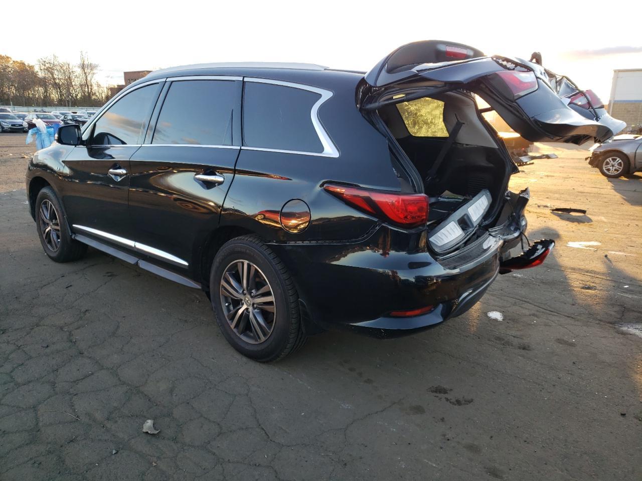 2017 INFINITI QX60 - Image 2