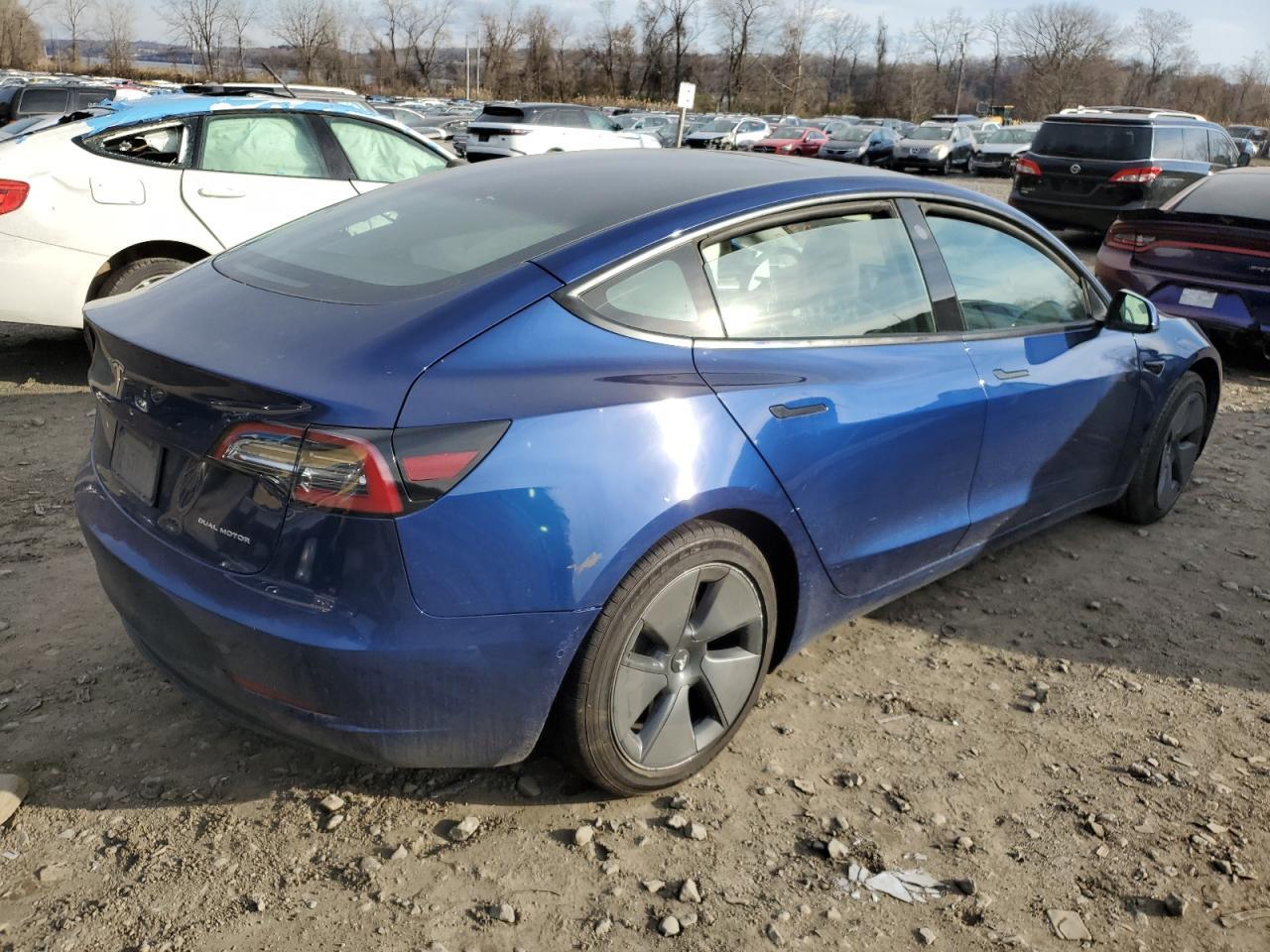 2022 TESLA MODEL 3 - Image 3