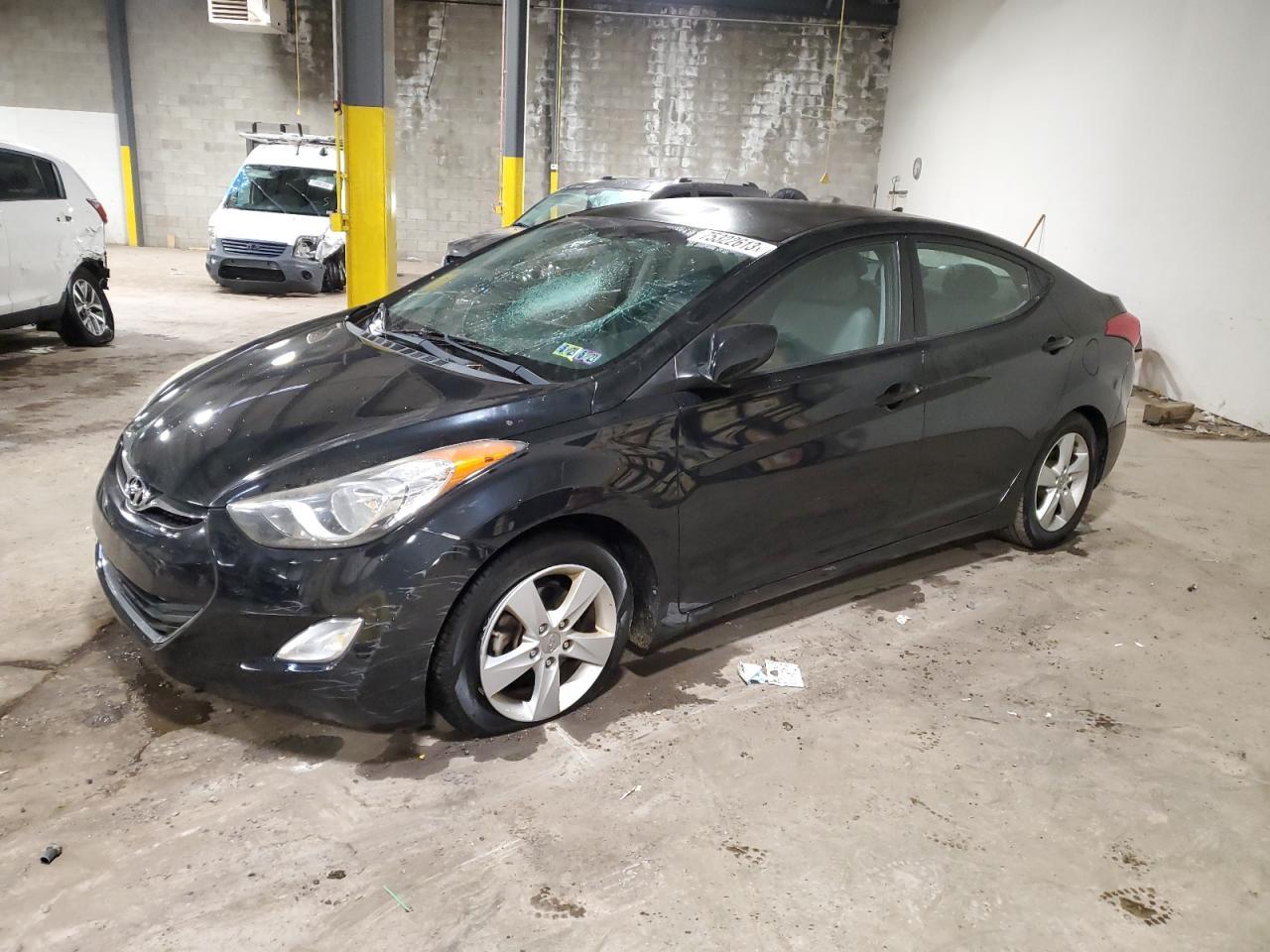 2013 HYUNDAI ELANTRA GL