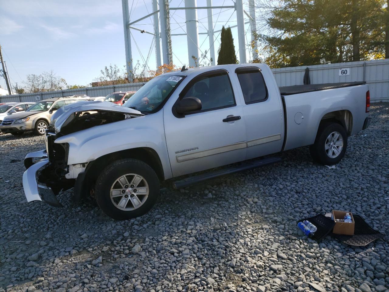 2013 GMC SIERRA C15 car image