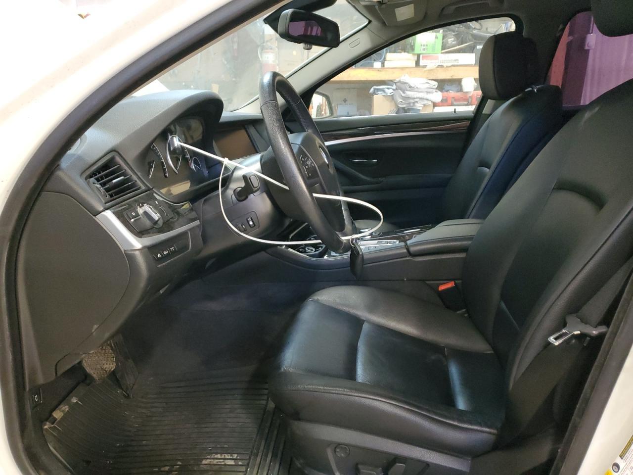 2013 BMW 528 XI - Image 7
