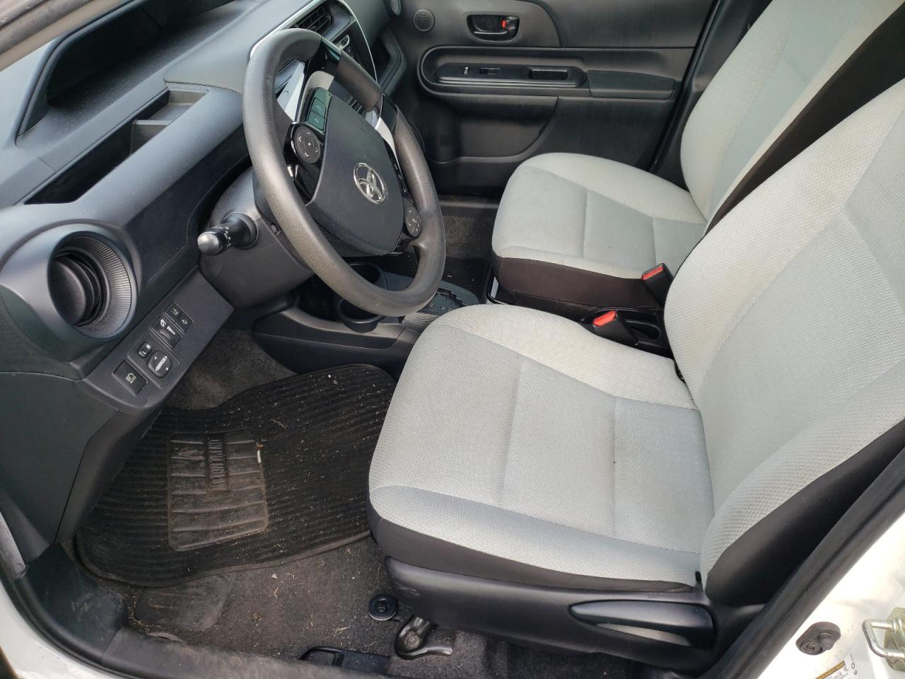 2018 TOYOTA PRIUS C - Image 7