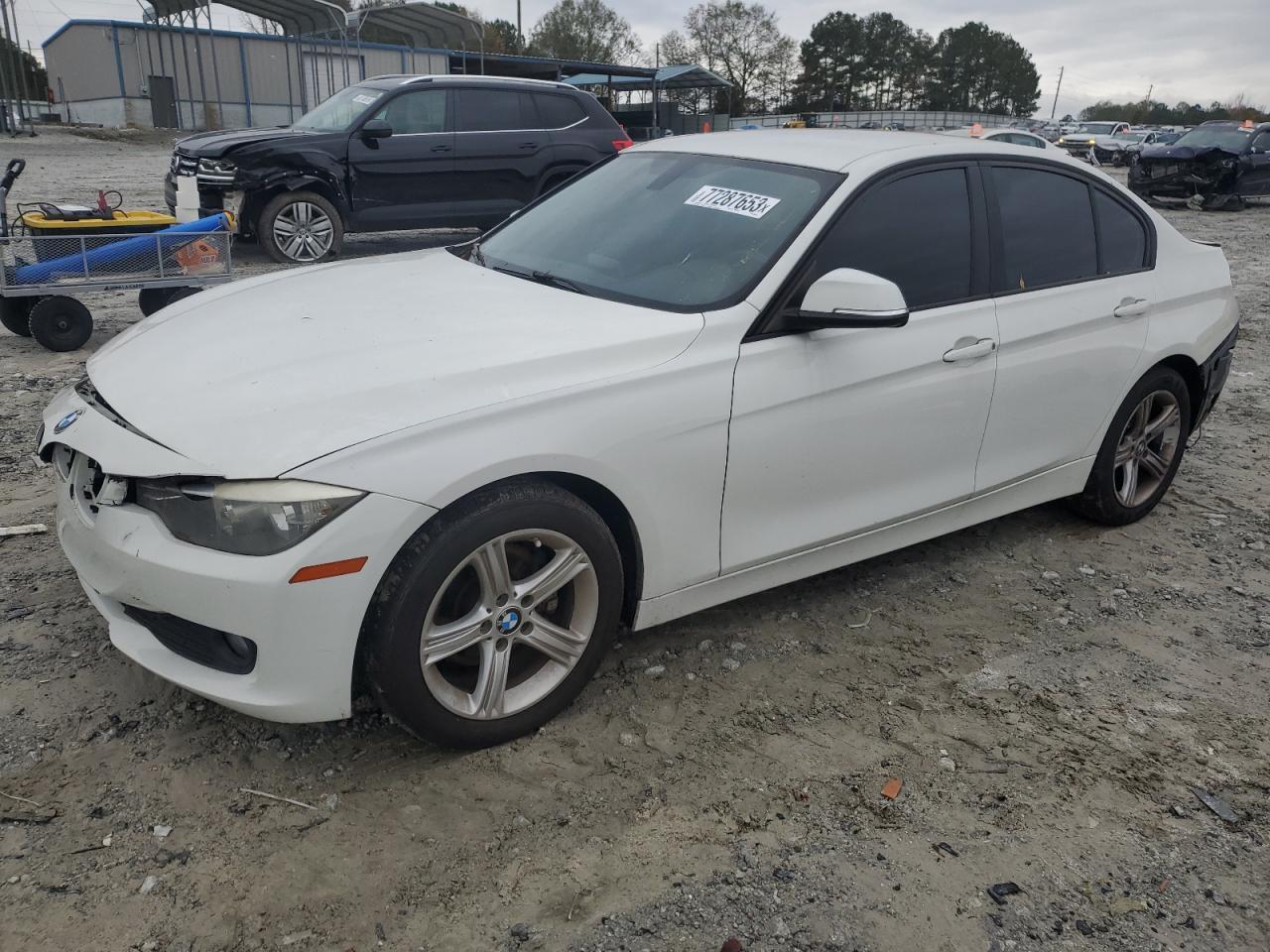 2014 BMW 320 I car image