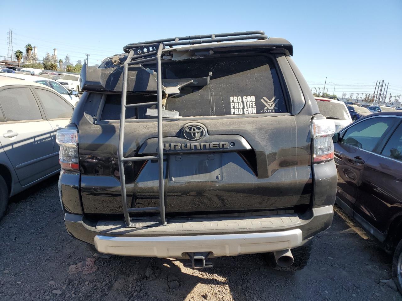 2018 TOYOTA 4RUNNER SR - Image 6