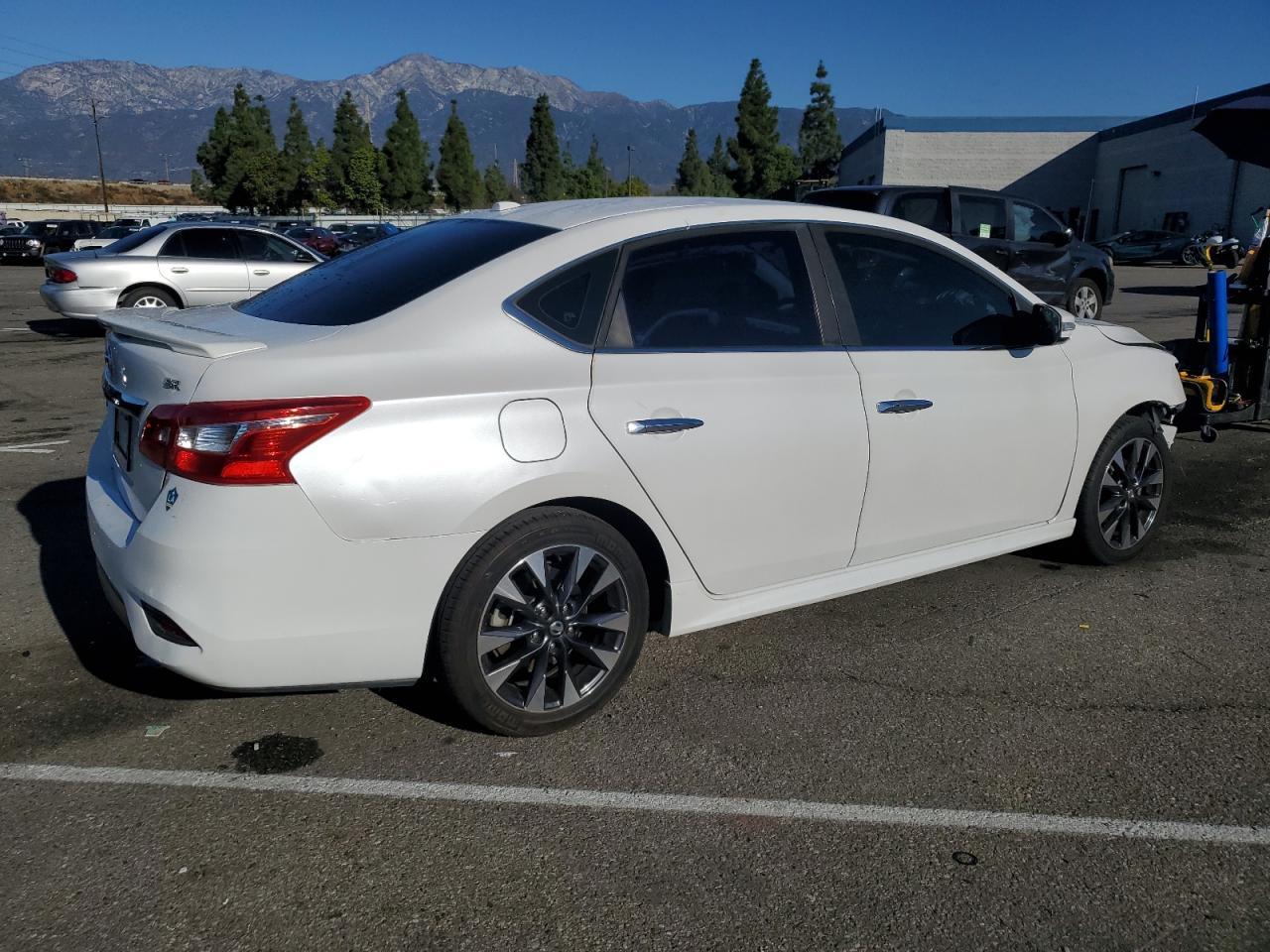 2017 NISSAN SENTRA S - Фото 3